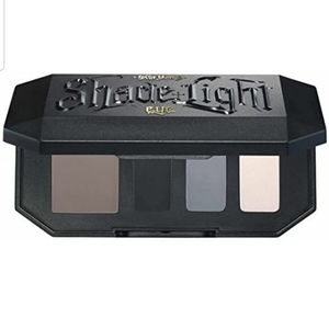 Kat Von D Shade + Light Eyeshadow in Smoke